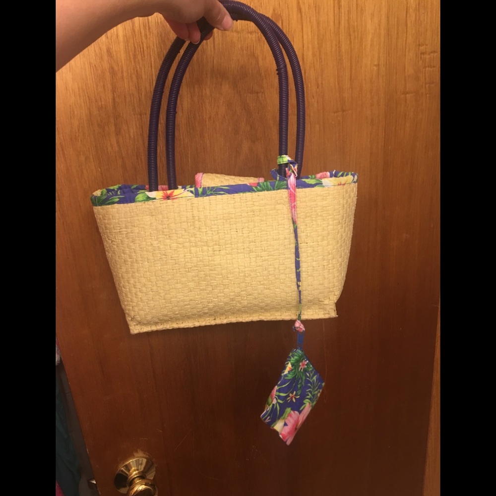 Straw purse